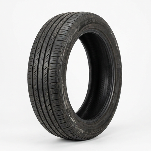 185/55R17 all-season Tire - Used